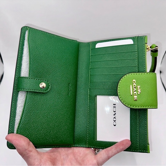 Coach Green Wristlet Wallet - Picture 3 of 6